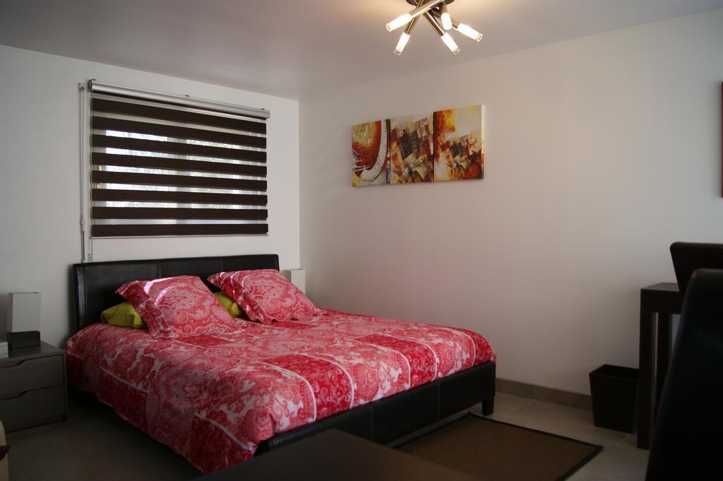 Studio D'Hotes Villa Castelnau Luaran gambar