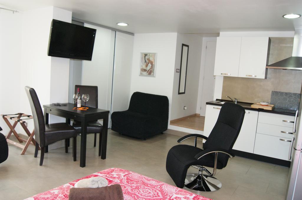 Studio D'Hotes Villa Castelnau Luaran gambar